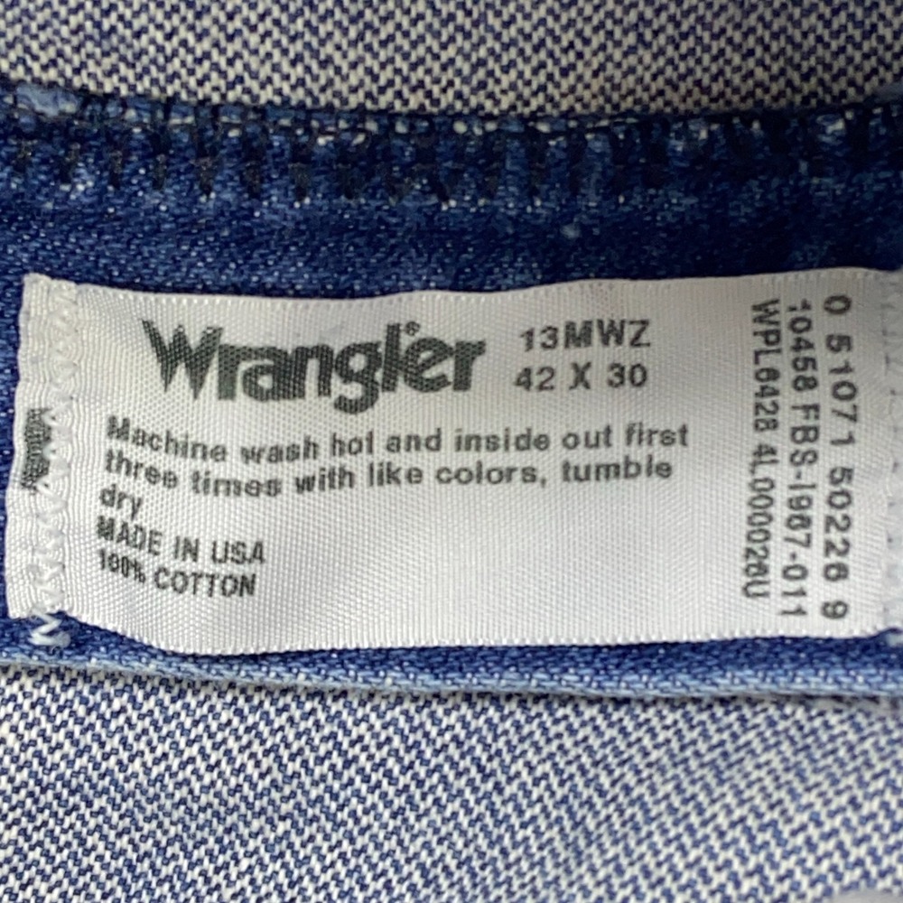 VINTAGE Wrangler Jeans Mens 40x29‎ Blue Denim Distressed Cowboy Cut Made In USA - Picture 7 of 12